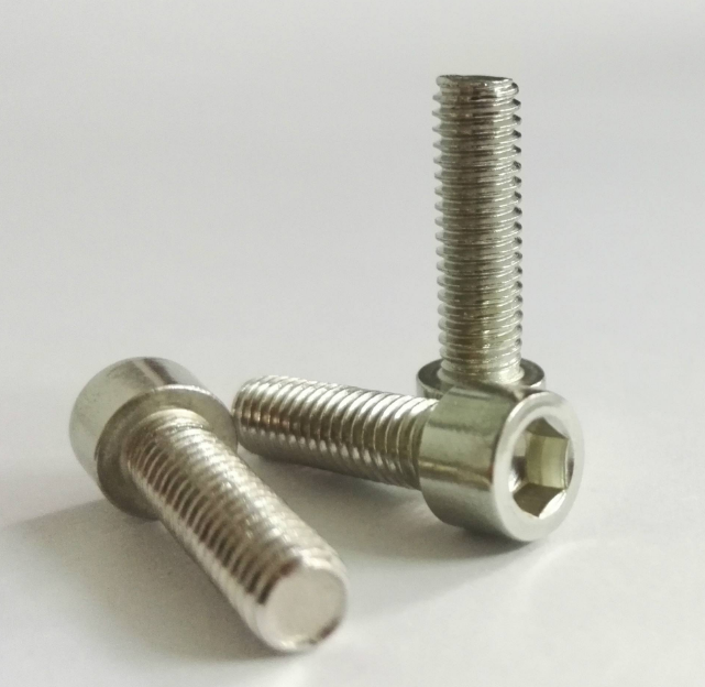 内六角螺栓标准有哪些？